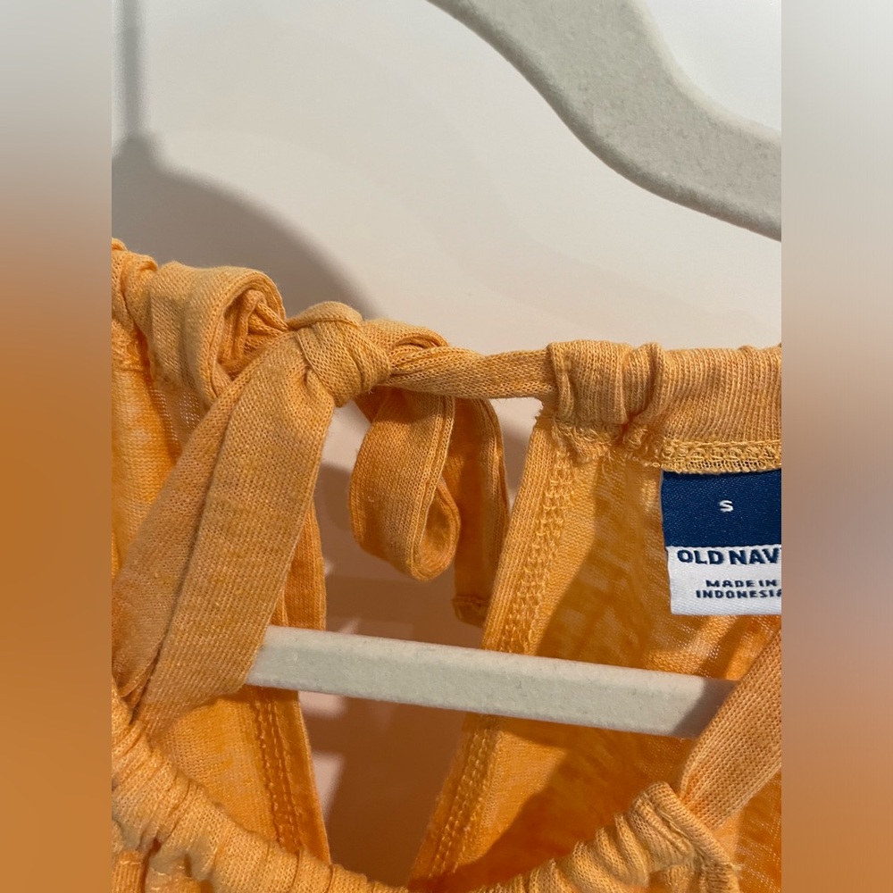 Melon colored loose fit, tie neck tank - Picture 3 of 3